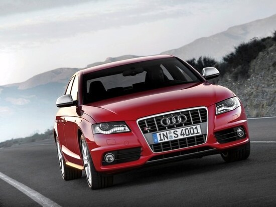 アウディS4