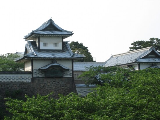 おすすめ観光スポット・金沢城公園