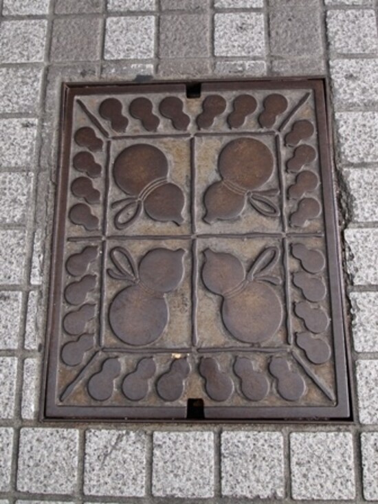 マンホール