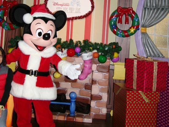サンタミッキーと記念撮影