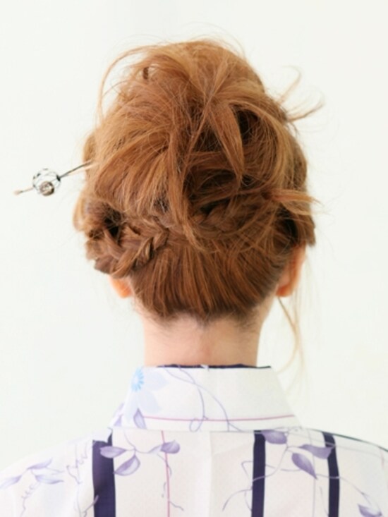 画像 11 12 セミロング浴衣 カチューシャ風の両サイド編み込み 浴衣ヘアアレンジ All About