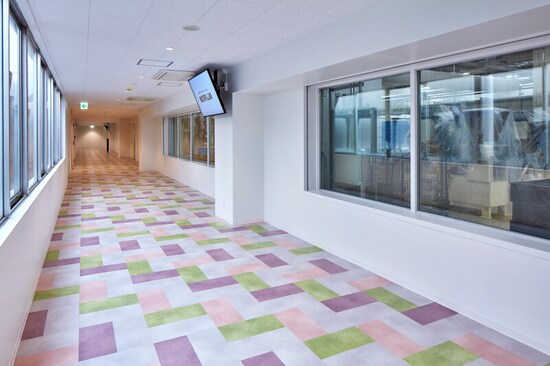 ハイチュウ見学通路（画像提供：森永製菓）