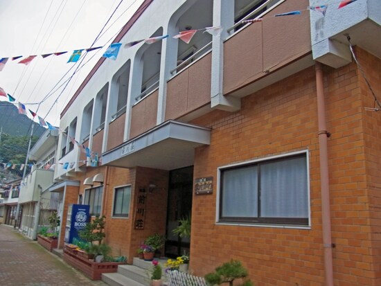 前川荘