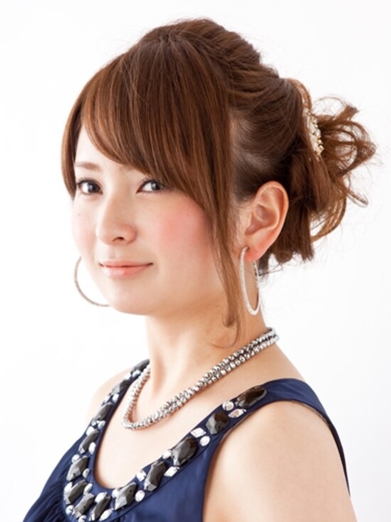 画像 ミディアムヘア 定番のふわふわアップアレンジ 結婚式 パーティーヘアアレンジ All About
