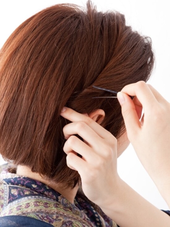 アメピンが見えないように縦に留める