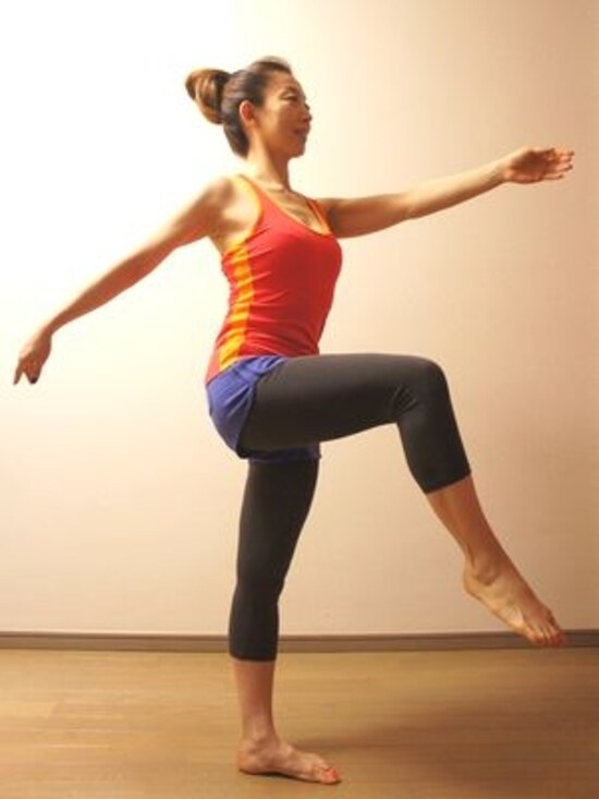 太ももと床が水平になるように！