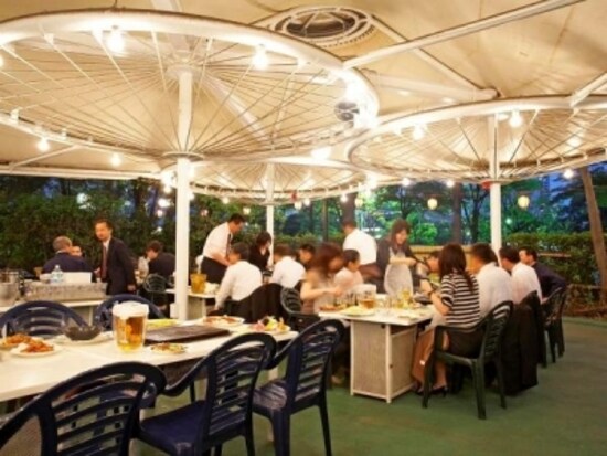 森のビアガーデン