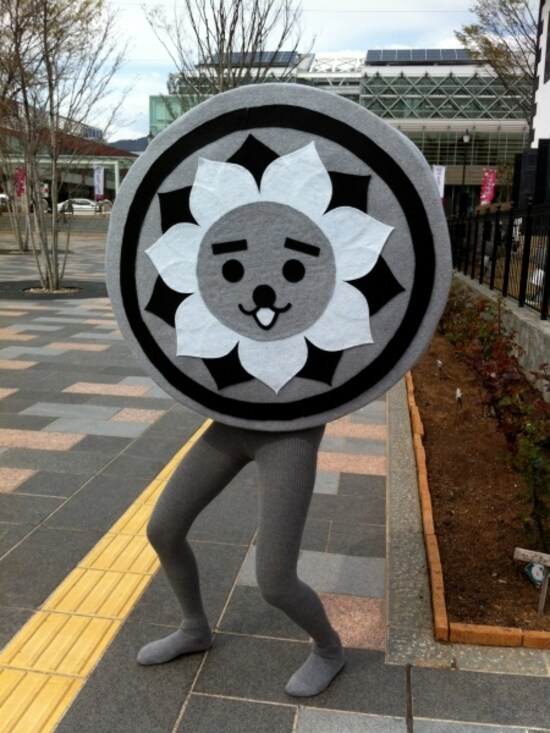 にしこくん着ぐるみ