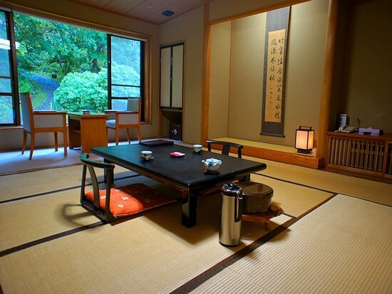 蔦温泉旅館 西館(新館)客室