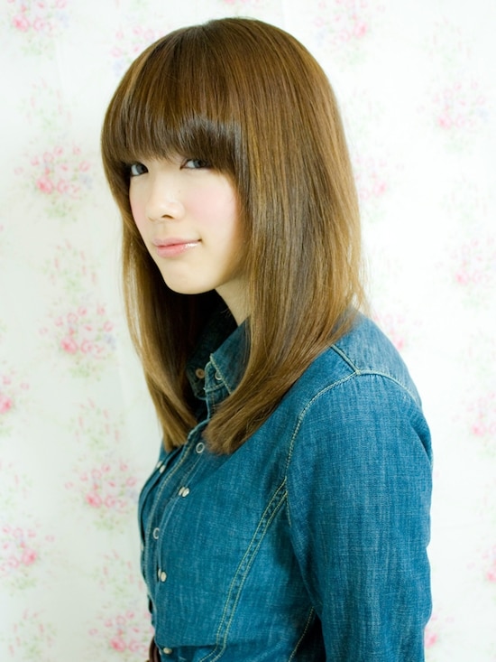 画像 2 3 雨でもまとまるストレート ミディアムヘア ヘアスタイル 髪型 All About