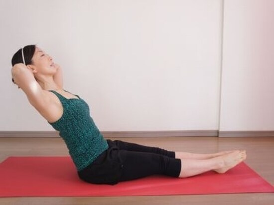 背骨はまっすぐ伸ばし続ける