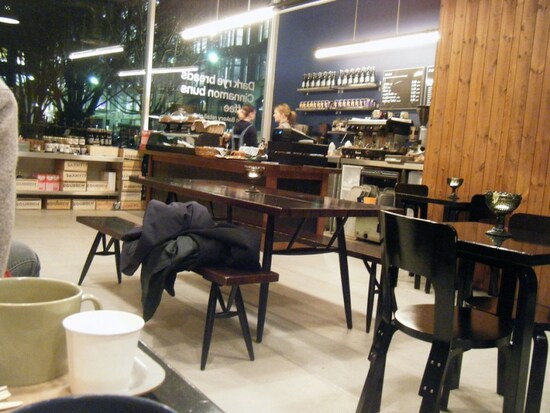 北欧らしい店内