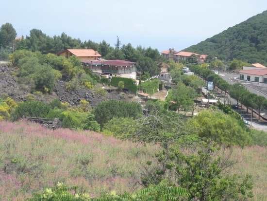 噴火した溶岩からできた土地
