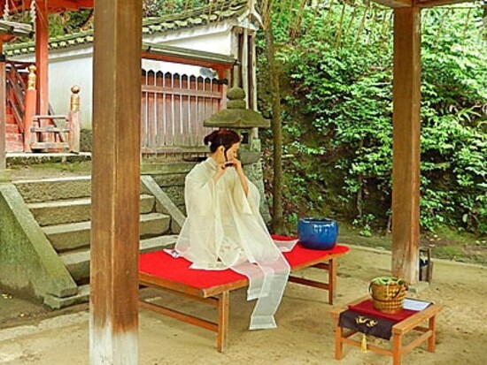 清澄な空間に響く、心が洗われるような能管の調べ