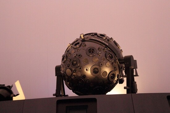 「きっづ光科学館ふぉとん」　