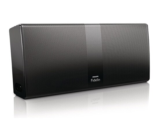 フィリップスの「Fidelio P9」（実勢価格2万8500円）