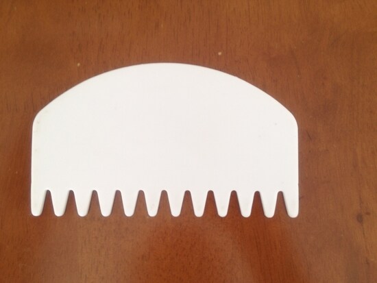 樹脂素材のクシ