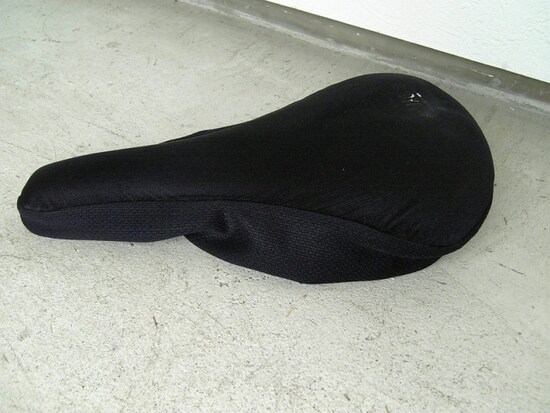 ロード用低反発ウレタンサドルカバー BODY FORM