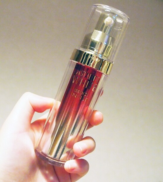 FUJIFILM「アスタリフトホワイト美白美容液」