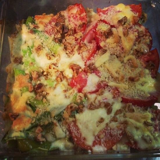 トマトのパン粉チーズ焼き