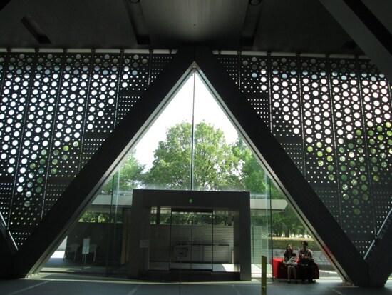 東京都現代美術館