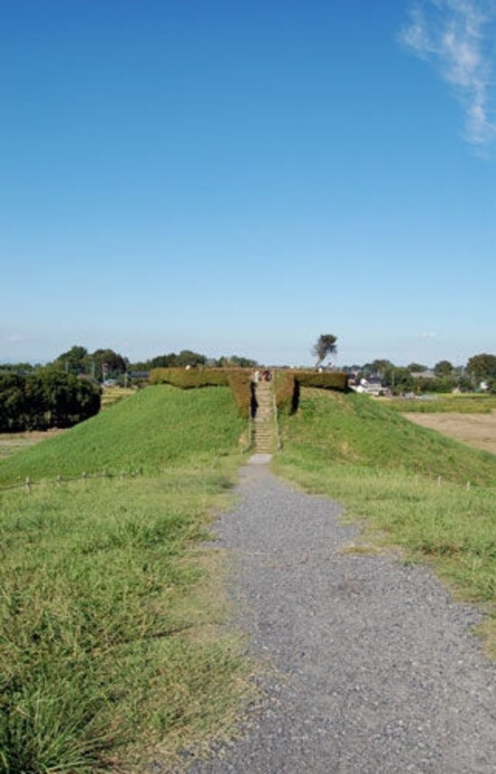 「さきたま古墳公園」
