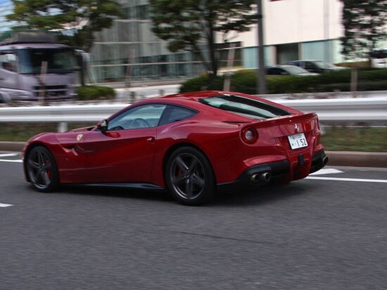 フェラーリF12ベルリネッタ