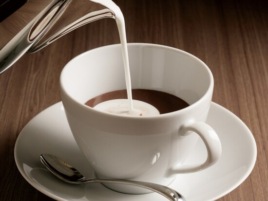 HOT　CHOCOLAT　B　800円