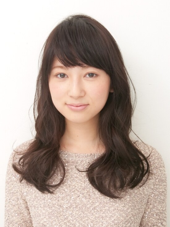 黒髪ウェーブロング