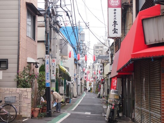 150年前から道幅が変わらないそうだ。