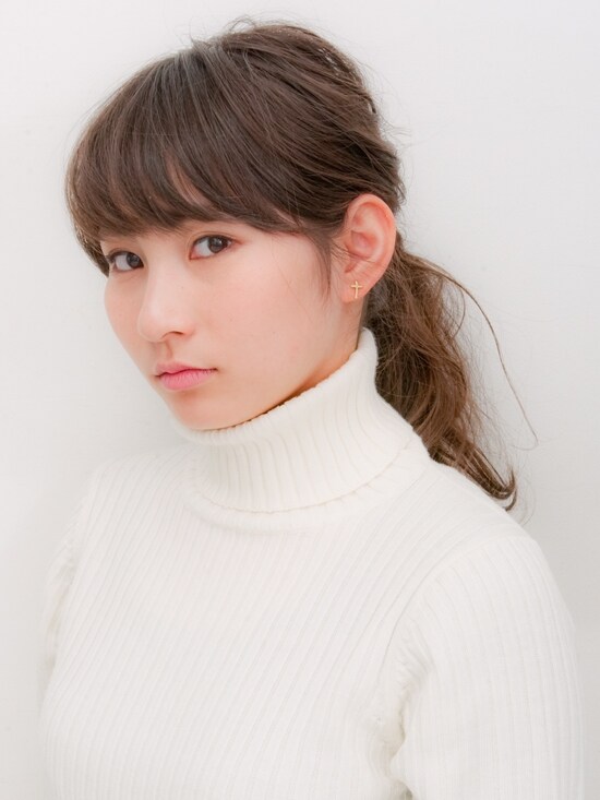 画像 12 15 タートルネックと相性抜群 大人ポニーテールロング ヘアアレンジ All About