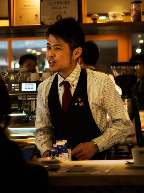 バリスタ阿部圭介さん。