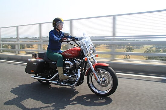 小柄な女性ライダーが乗るとジャストフィット！