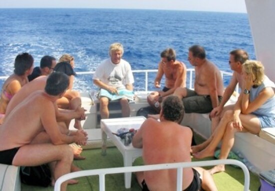 スキューバダイビングに年齢制限はあるのか