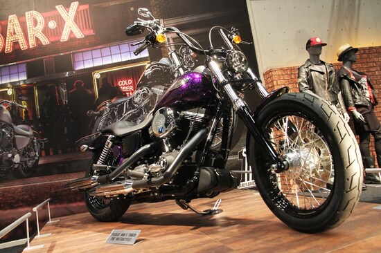 モーターサイクルショーに展示されていたFXDB ダイナ・ストリートボブ コンプリートカスタムモデル
