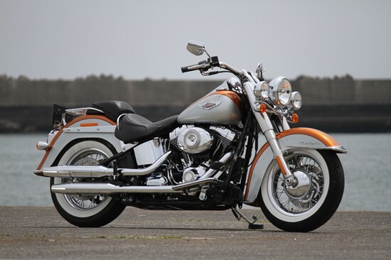 FLSTN ソフテイルデラックス