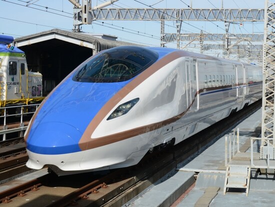 E7系