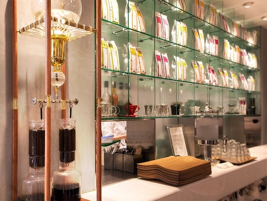青山店でもウォータードリップのアイスコーヒーが楽しめます。