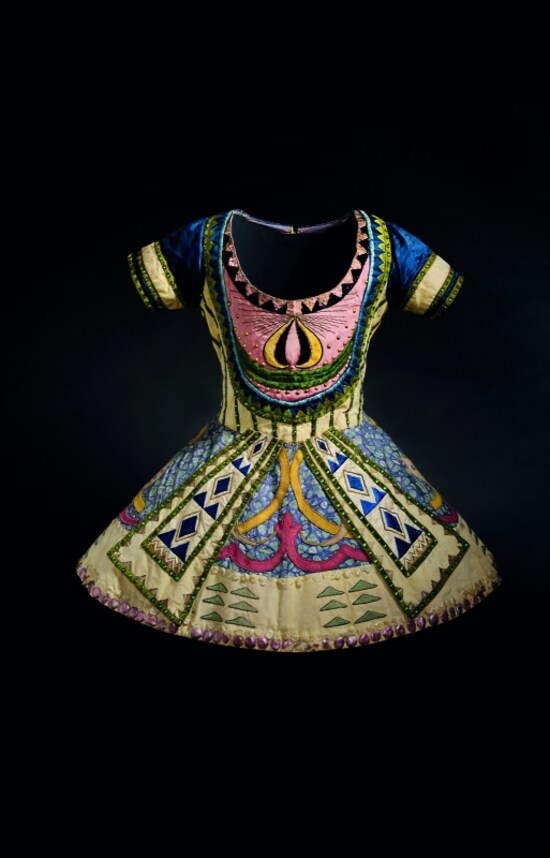 レオン・バクスト  「青神」の衣裳(《青神》より)1912年頃  オーストラリア国立美術館 L?on BAKST  Tunic from costume for the Blue God from the Ballets Russes' production of Le Dieu bleu (The Blue God),   c.1912  National Gallery of Australia, Canberra