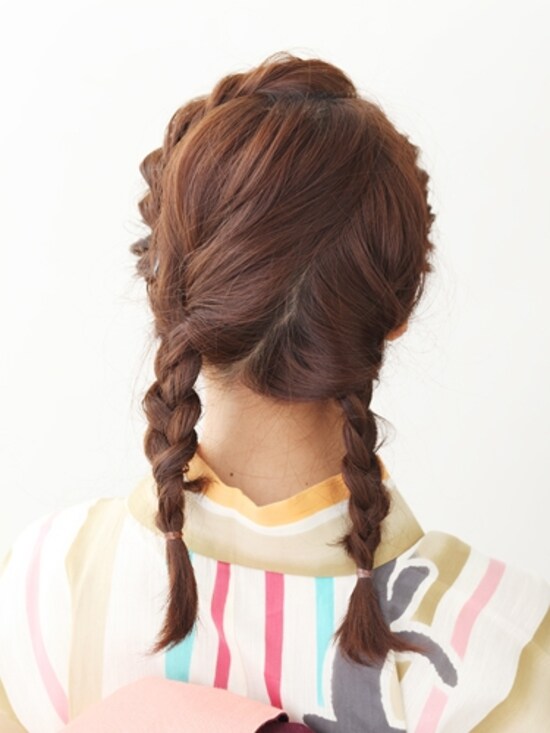 画像 9 21 ミディアム浴衣 編み込み風ツイストでまとめ髪 浴衣ヘアアレンジ All About