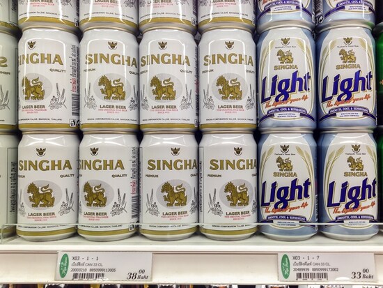 バンコクの日系スーパーにも山積み