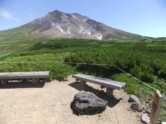 第二展望台から眺める旭岳