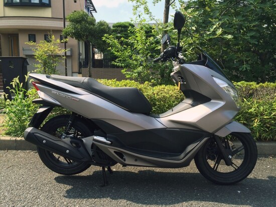 PCX150サイドビュー