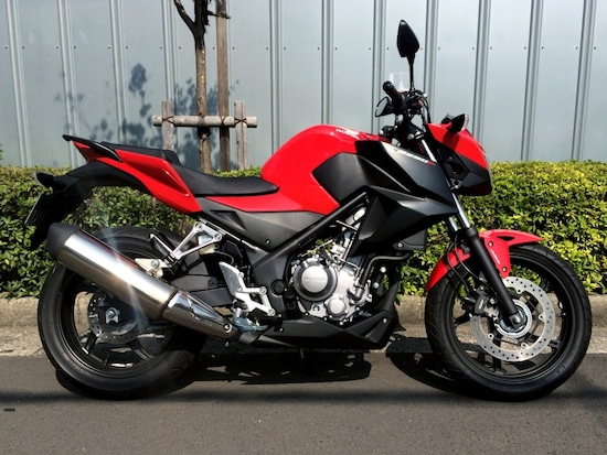 CB250F サイドビュー