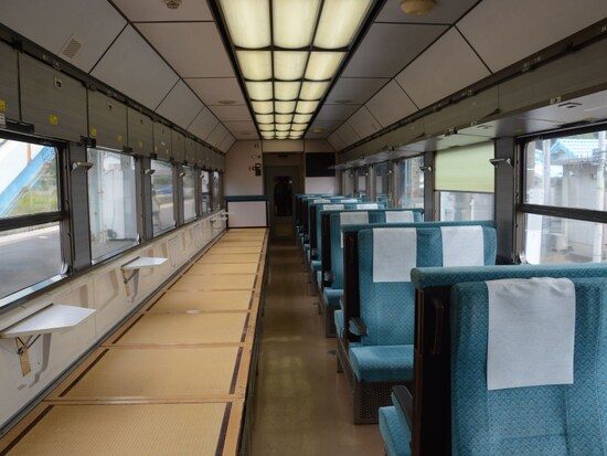 車内