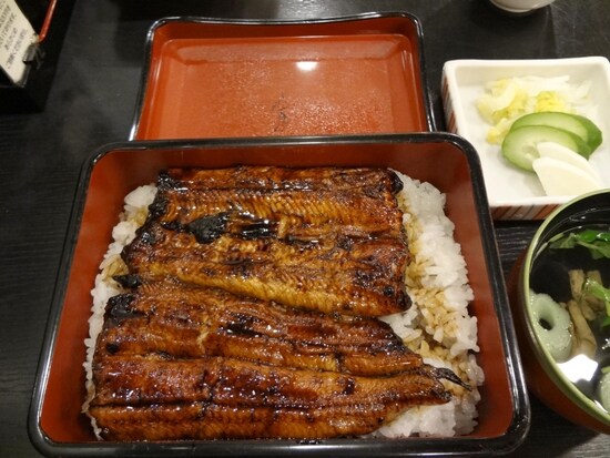 うなぎ八百徳本店うな重2800円