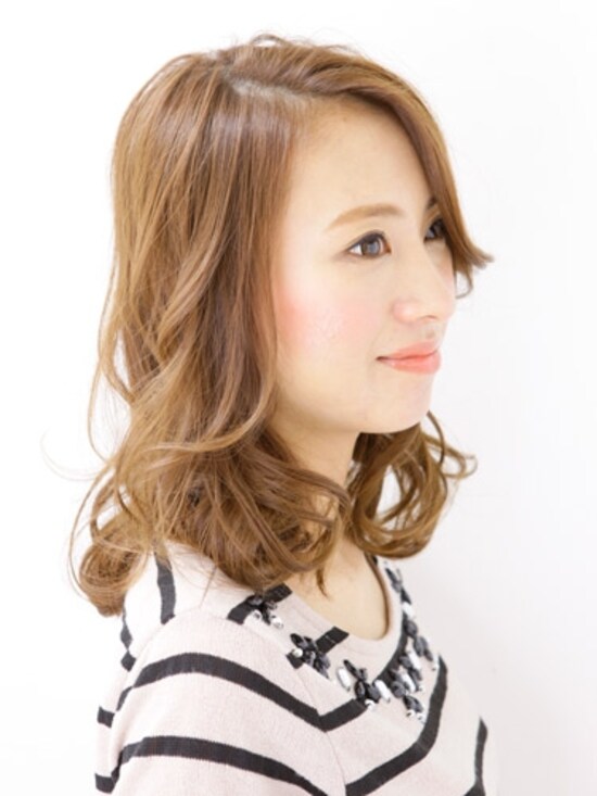 大人カッコいいゆるフワカールミディ