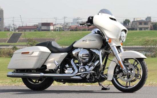 FLHXS ストリートグライド スペシャル
