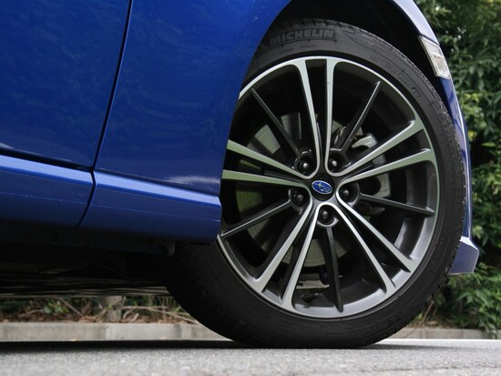 スバルBRZ