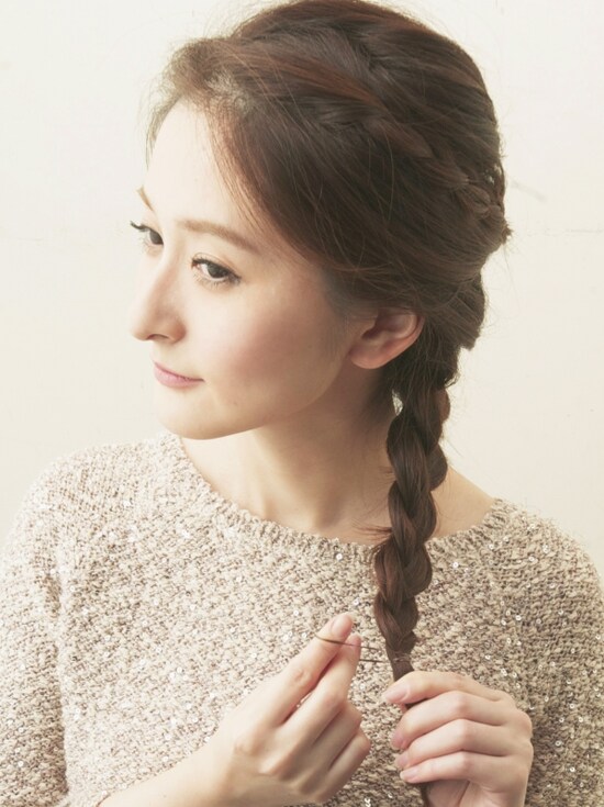 目立たない色のゴムで